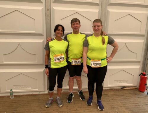 Drei Leichtathleten beim 10 km lauf in Bonn am start